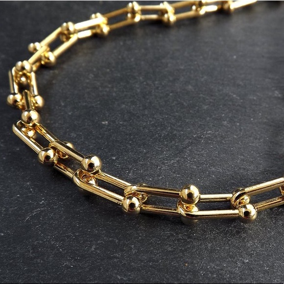 Woman’s U-Link Paperclip Necklace & Bracelet Set - Picture 7 of 11